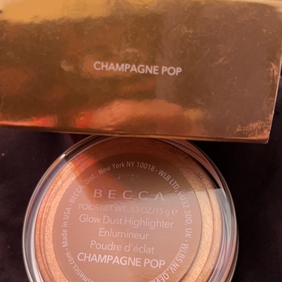 BECCA Glow Dust Highlighter Champagne Pop - Picture 4 of 6